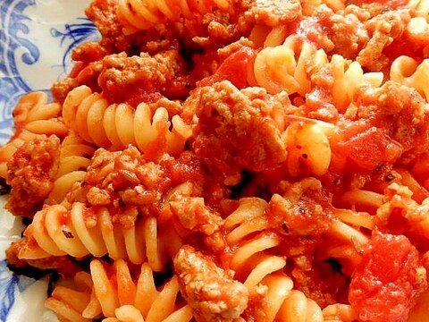 簡単にカフェ風❤豚ひき肉でミートソースパスタ♪